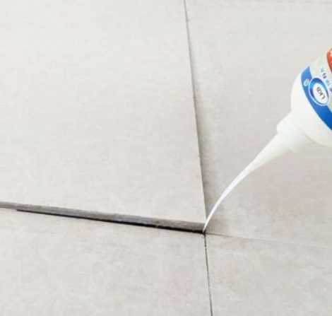 富锦瓷砖空鼓维修公司分享卫生间瓷砖脱落的原因可能有以下几点